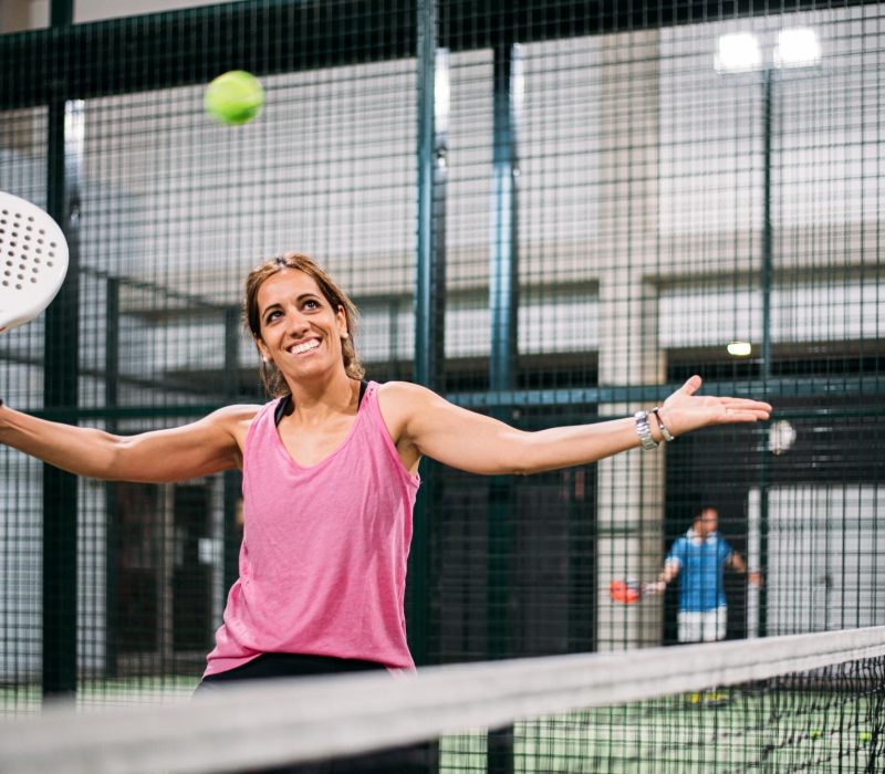 woman-playing-padel_657883-335